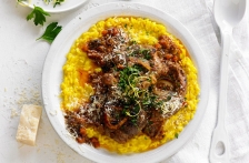 http://www.foodthinkers.com.au/images/easyblog_shared/Recipes/b2ap3_thumbnail_Veal-osso-bucco-alla-milanese-with-gremotala-768-x-503.jpg