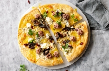 http://www.foodthinkers.com.au/images/easyblog_shared/Recipes/b2ap3_thumbnail_salsiccia-with-porcini-mushrooms-and-gorgonzola-pizza.jpg