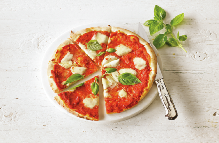 https://www.foodthinkers.com.au/images/easyblog_images/473/Margherita-Pizza.jpg