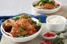 https://www.foodthinkers.com.au/images/easyblog_shared/Blogs/b2ap3_thumbnail_thai-chicken-curry.jpg