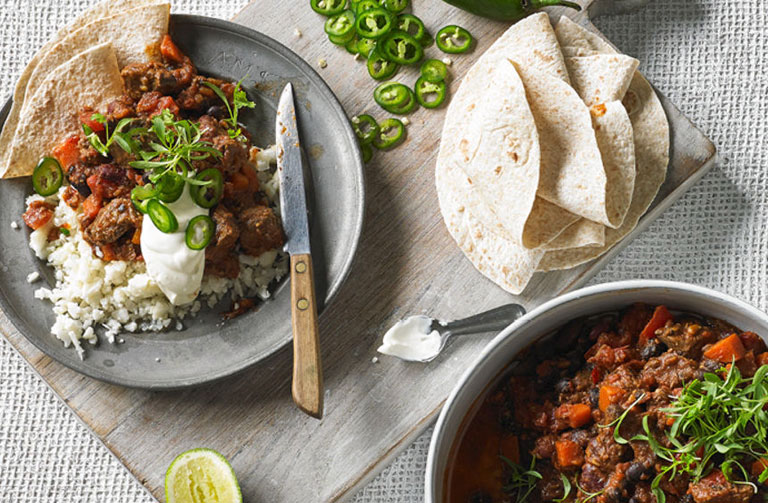 https://www.foodthinkers.com.au/images/easyblog_shared/Recipes/Chilli_Con_Carne_755x503_JPG-Low-Res.jpg