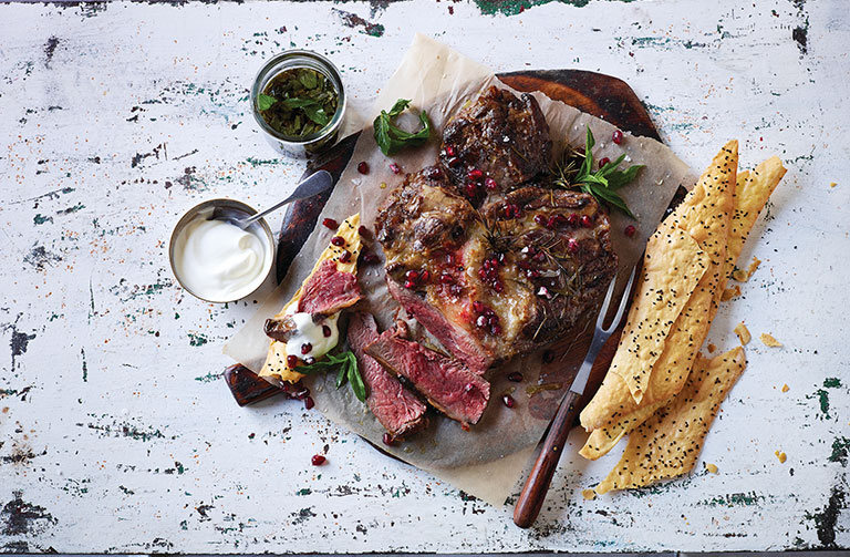 https://www.foodthinkers.com.au/images/easyblog_shared/Recipes/LOV560-lamb-roast-with-rosemary-and-thyme.jpg