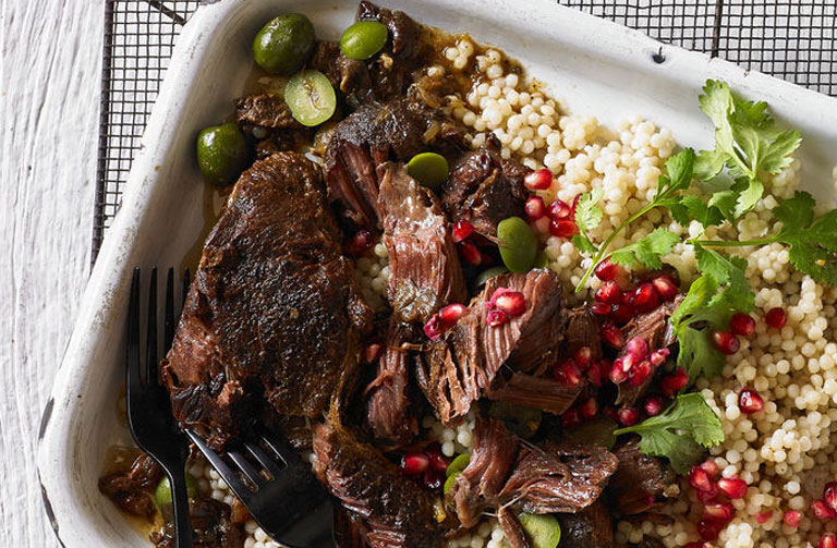 https://www.foodthinkers.com.au/images/easyblog_shared/Recipes/Moroccan_Beef_Cheeks_with_Couscous_Olives__Pomegranate_1643x2191_JPG-Low-Res.jpg