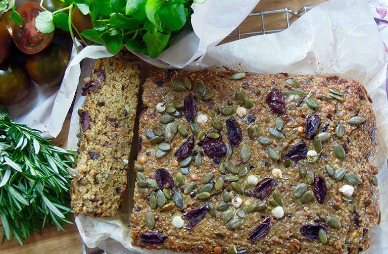 https://www.foodthinkers.com.au/images/easyblog_shared/Recipes/Quinoa-Olive-Loaf.jpg