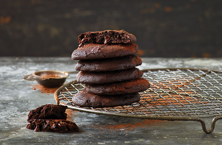 https://www.foodthinkers.com.au/images/easyblog_shared/Recipes/Tripple_Chocolate_Cookies.jpg