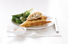 https://www.foodthinkers.com.au/images/easyblog_shared/Recipes/b2ap3_thumbnail_jaffle-chicken-basil-and-almond.jpg