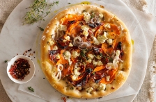 https://www.foodthinkers.com.au/images/easyblog_shared/Recipes/b2ap3_thumbnail_sweet-potato-spanish-onion-and-goats-cheese-pizza.jpg