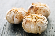 https://www.foodthinkers.com.au/images/easyblog_shared/Recipes/b2ap3_thumbnail_whole-roasted-garlic.jpg