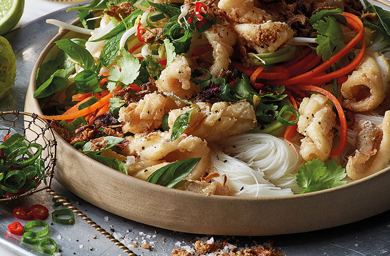 https://www.foodthinkers.com.au/images/easyblog_shared/Recipes/multicooker_vietnamese_squid_salad.jpg