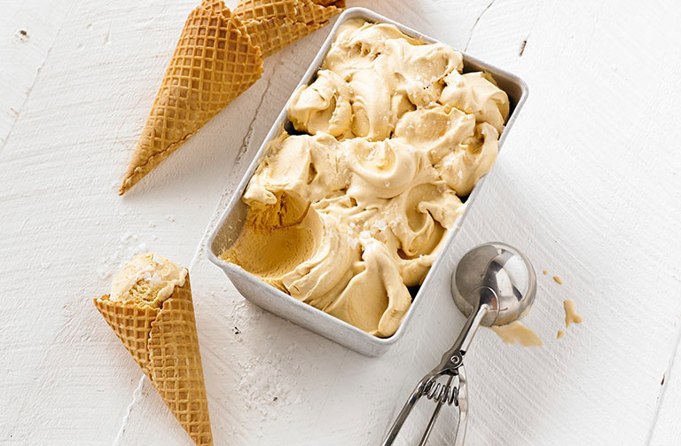 https://www.foodthinkers.com.au/images/easyblog_shared/Recipes/salted-caramel-ice-cream.jpg
