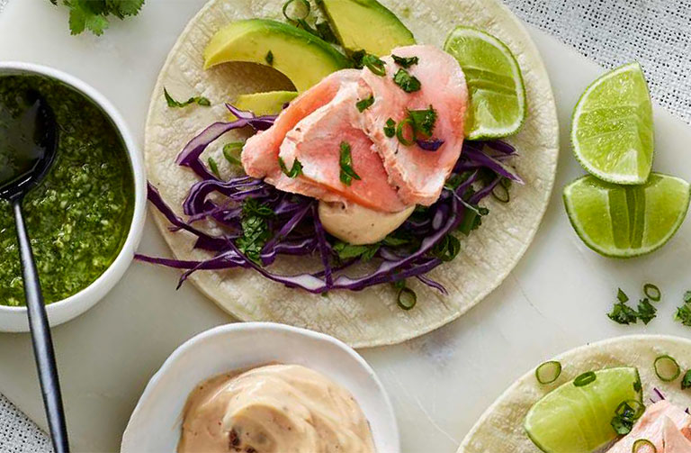 https://www.foodthinkers.com.au/images/easyblog_shared/Recipes/steamed_salmon_tacos.jpg