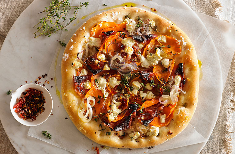 https://www.foodthinkers.com.au/images/easyblog_shared/Recipes/sweet-potato-spanish-onion-and-goats-cheese-pizza.jpg