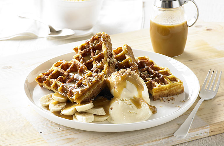 https://www.foodthinkers.com.au/images/easyblog_shared/Recipes/waffle-banana-pecan-and-caramel-waffle.jpg